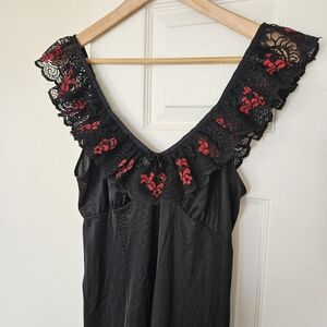 Vintage Lace Detail Nightgown